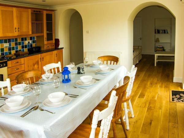 Villa The Grange Walton West Esterno foto